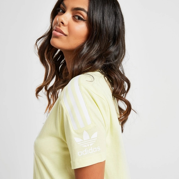 🔖SOLD 🔖 Nwt ADIDAS originals Lime Logo tee - Picture 5 of 5